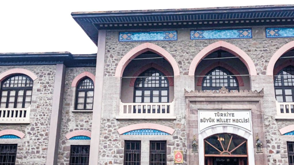 Ulus’un Kalbindeki Cevherler