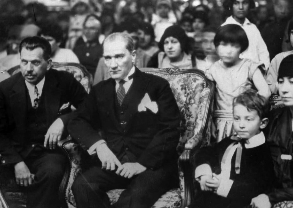 23 Nisan Ulusal Egemenlik ve Çocuk Bayramı